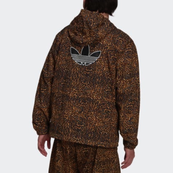 adidas Originals windbreaker jacket in leopard print size M NWT - Picture 2 of 13